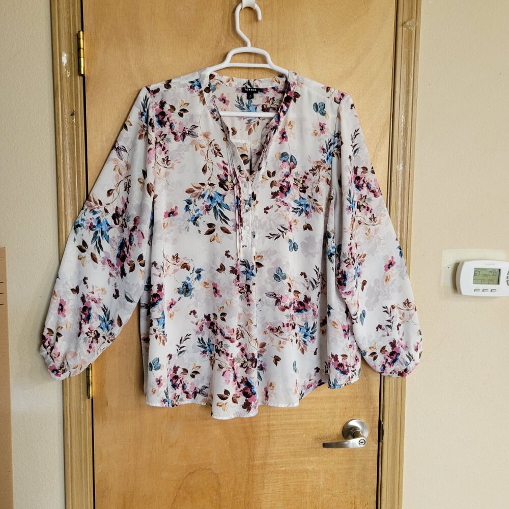 Torrid 3 Sheer Floral Blouse